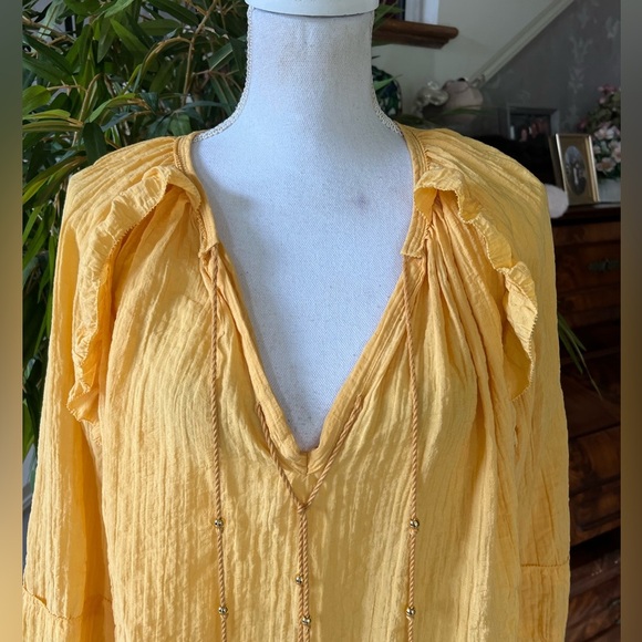 Rebecca Minkoff ladies ruffled blouse with tassels Small. Excellent condition - Picture 8 of 12